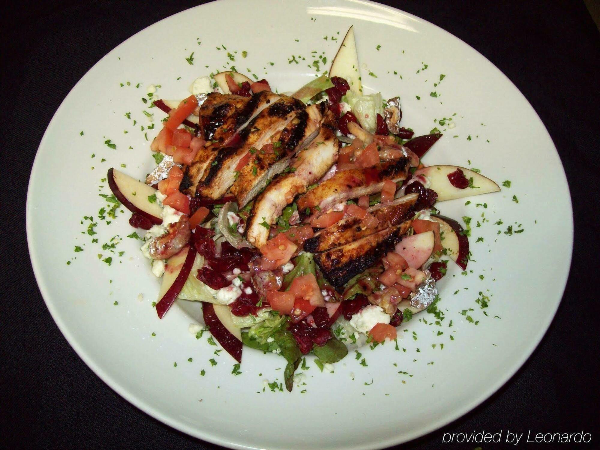 Doubletree By Hilton Wichita Airport Hotel Restaurant photo